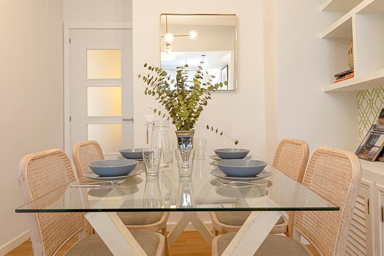 Genteel Home Velarde Sevilla Eksteriør bilde