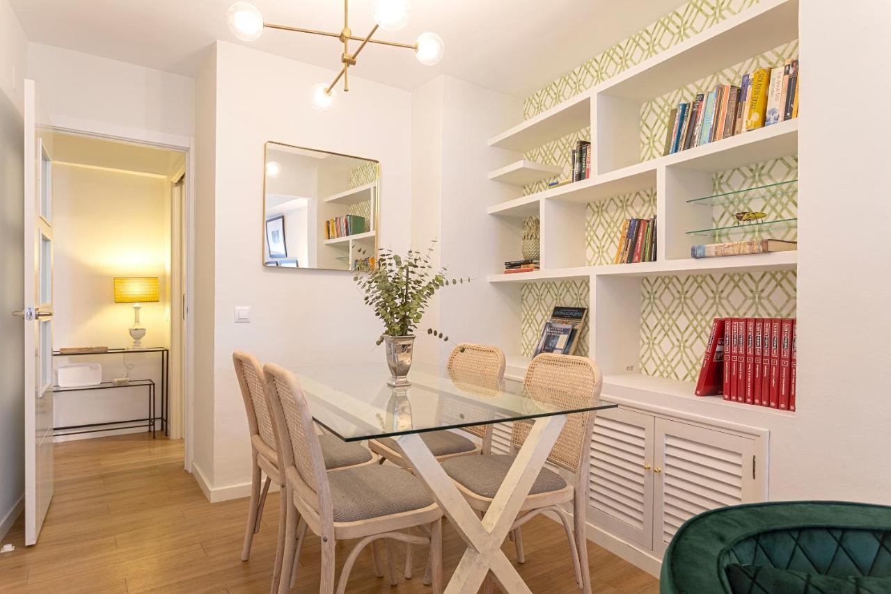 Genteel Home Velarde Sevilla Eksteriør bilde