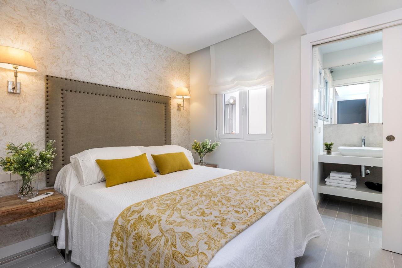Genteel Home Velarde Sevilla Eksteriør bilde