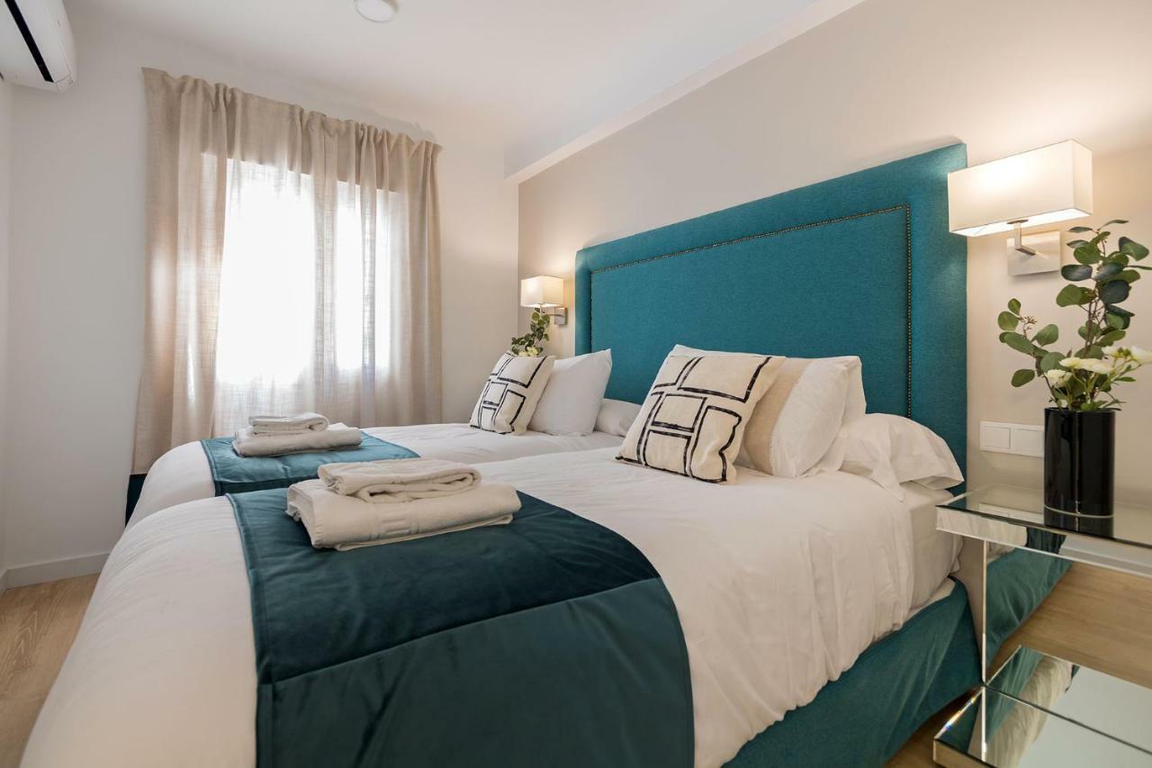 Genteel Home Velarde Sevilla Eksteriør bilde